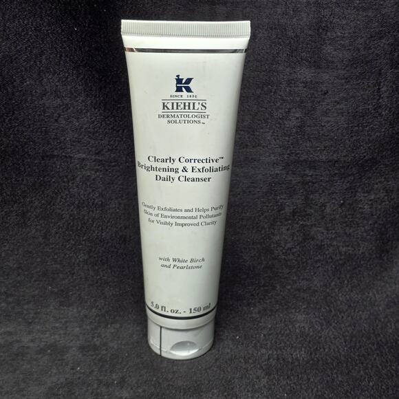 Kiehl's Clearly Corrective Brightening & Exfoliating Daily Cleanser 5 oz. - Picture 5 of 5
